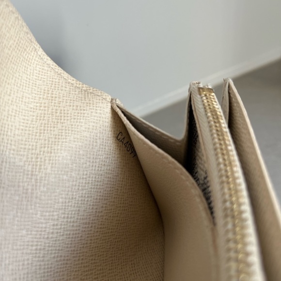 Louis Vuitton Pochette Solo Damier Azur Pouch *BELT NOT INCLUDED* - Picture 6 of 9